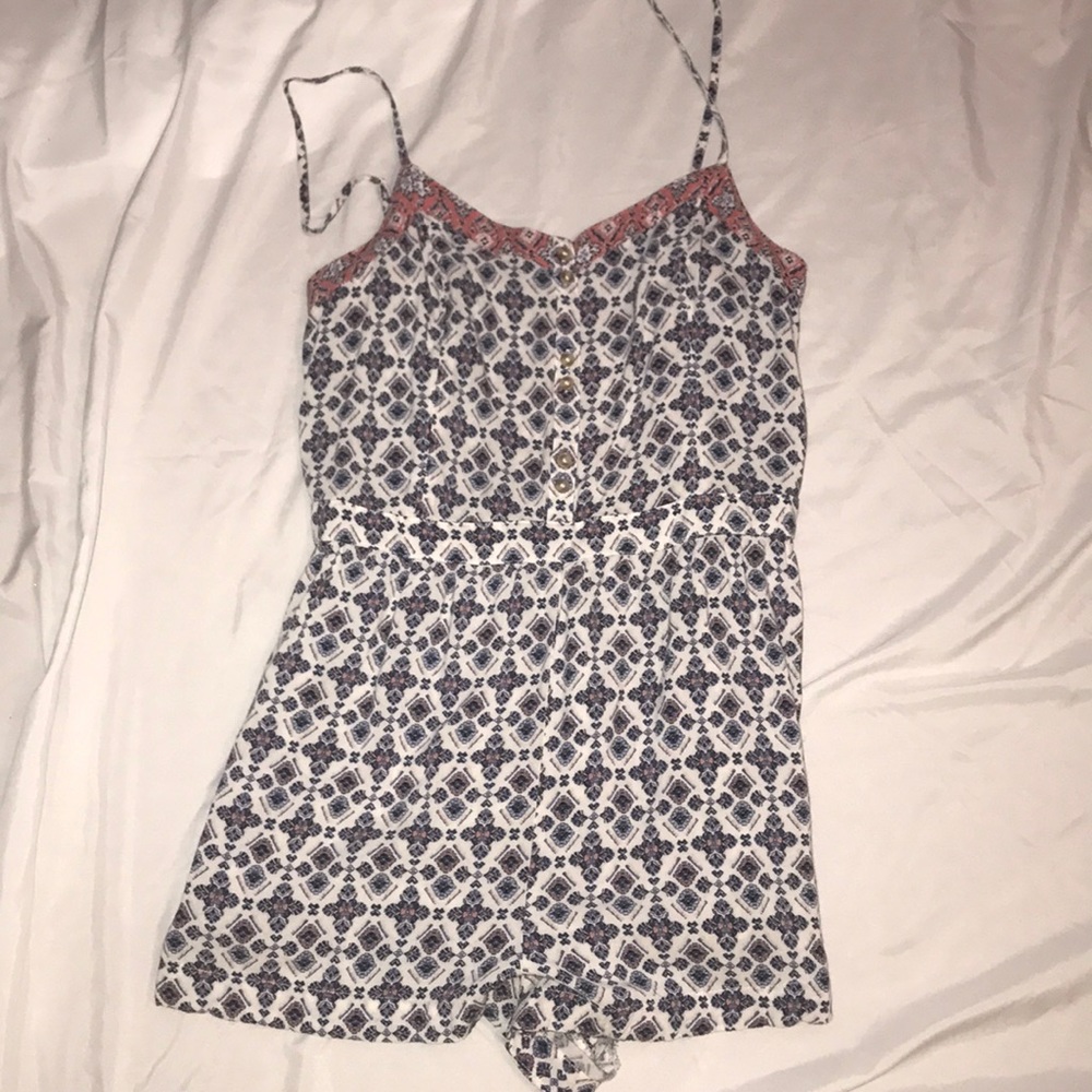 Super cute American Eagle romper